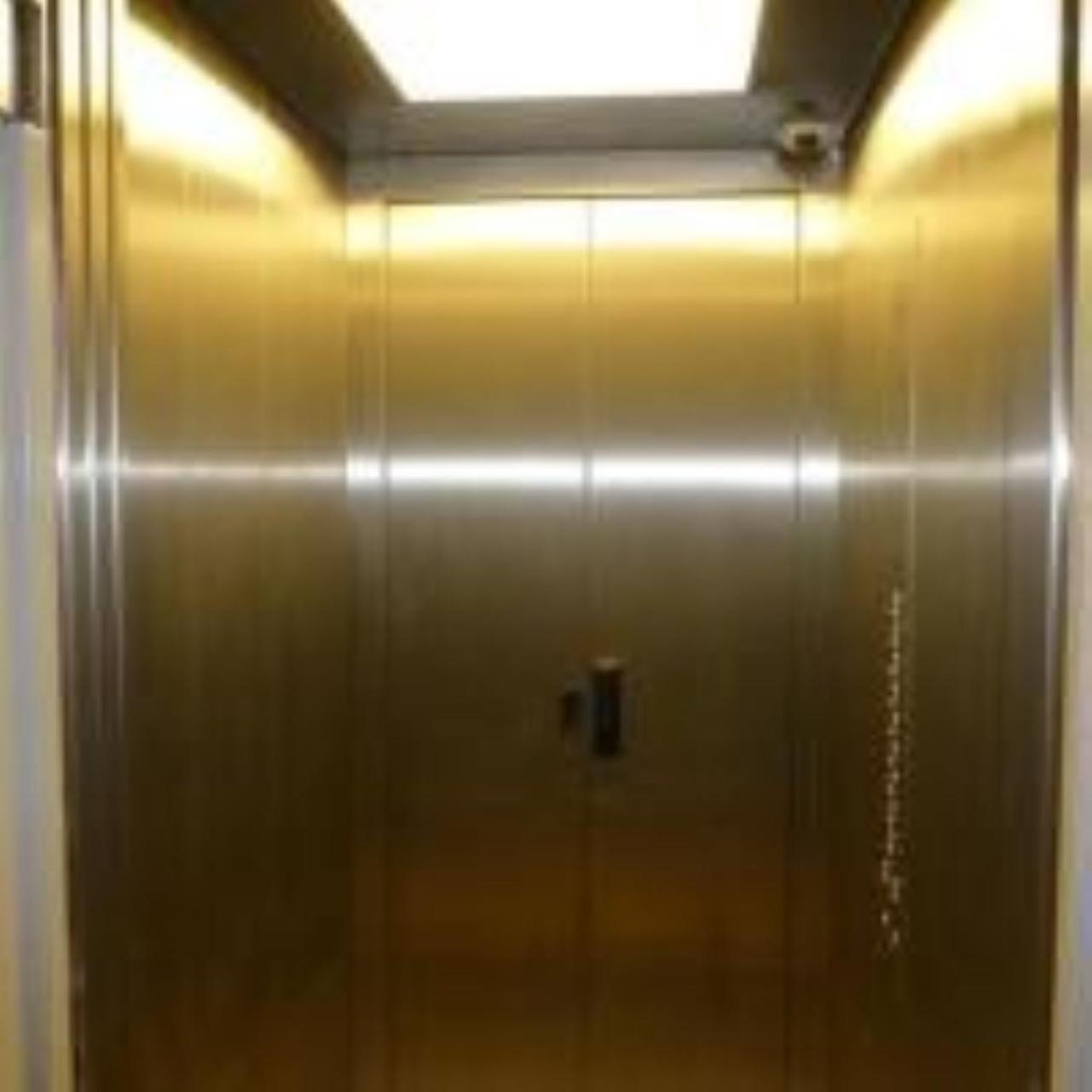68 Qm # Fuer Alles & Fuer Jeden # City # Etage 4 # Aufzug # Hochhaus Monchengladbach Bagian luar foto
